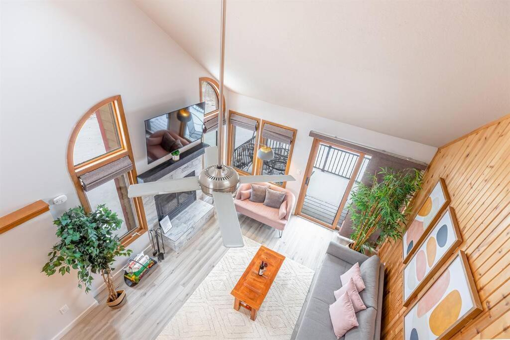Peaceful 2-Bedroom Townhome Retreat W/Wooded View Galena Buitenkant foto