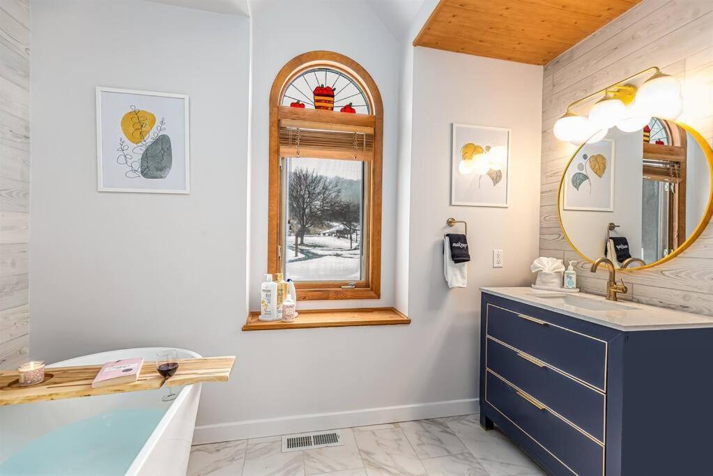 Peaceful 2-Bedroom Townhome Retreat W/Wooded View Galena Buitenkant foto